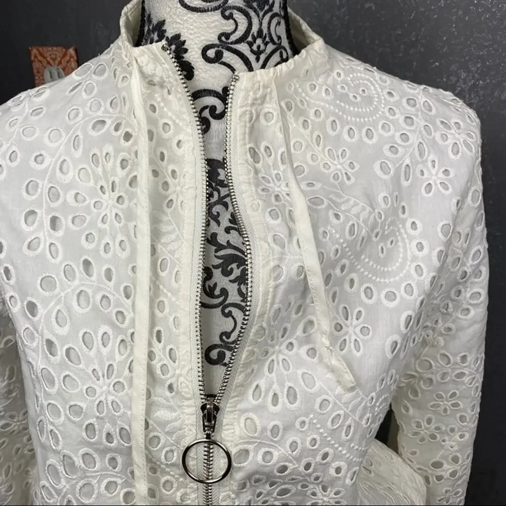 KENDALL + KYLIE White Broderie Anglaise Eyelet Bomber Jacket Size XS NWT